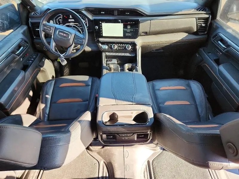 2024 GMC SIERRA K1500 AT4  