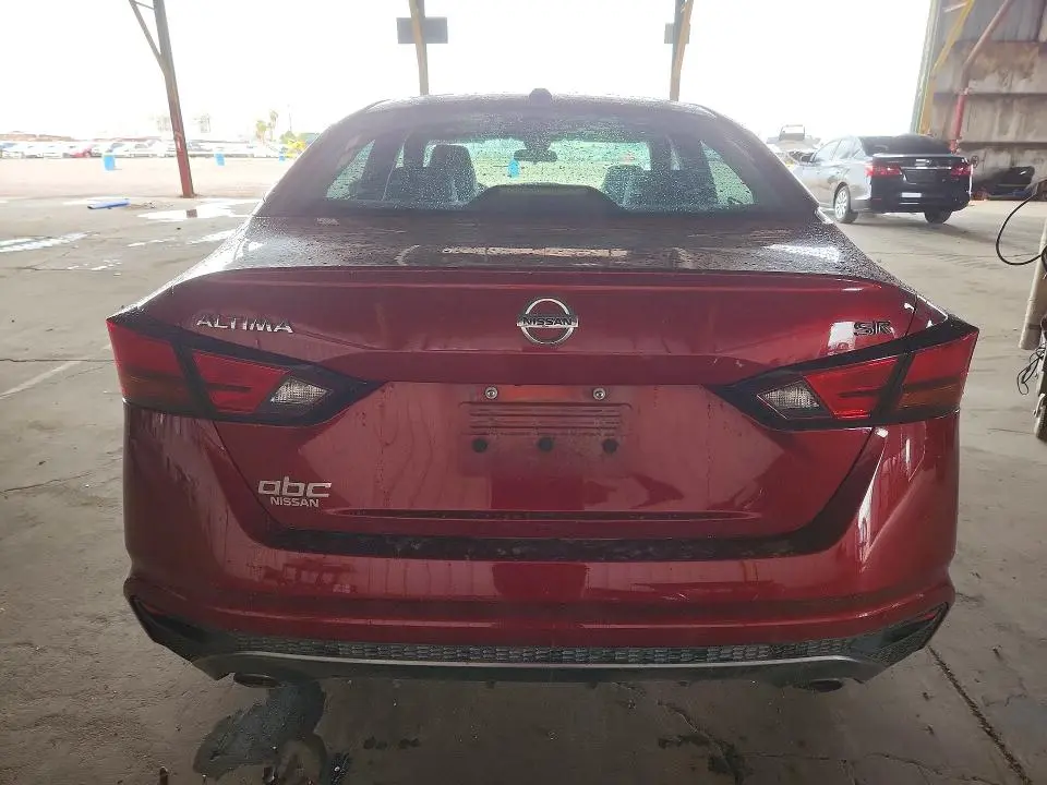 2019 NISSAN ALTIMA SR  