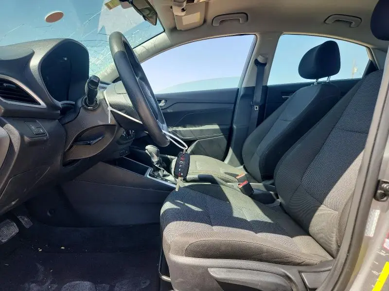 2021 HYUNDAI ACCENT SE  