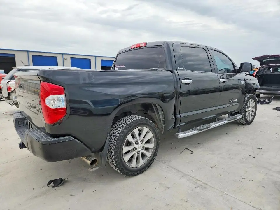 2017 TOYOTA TUNDRA CREWMAX LIMITED  