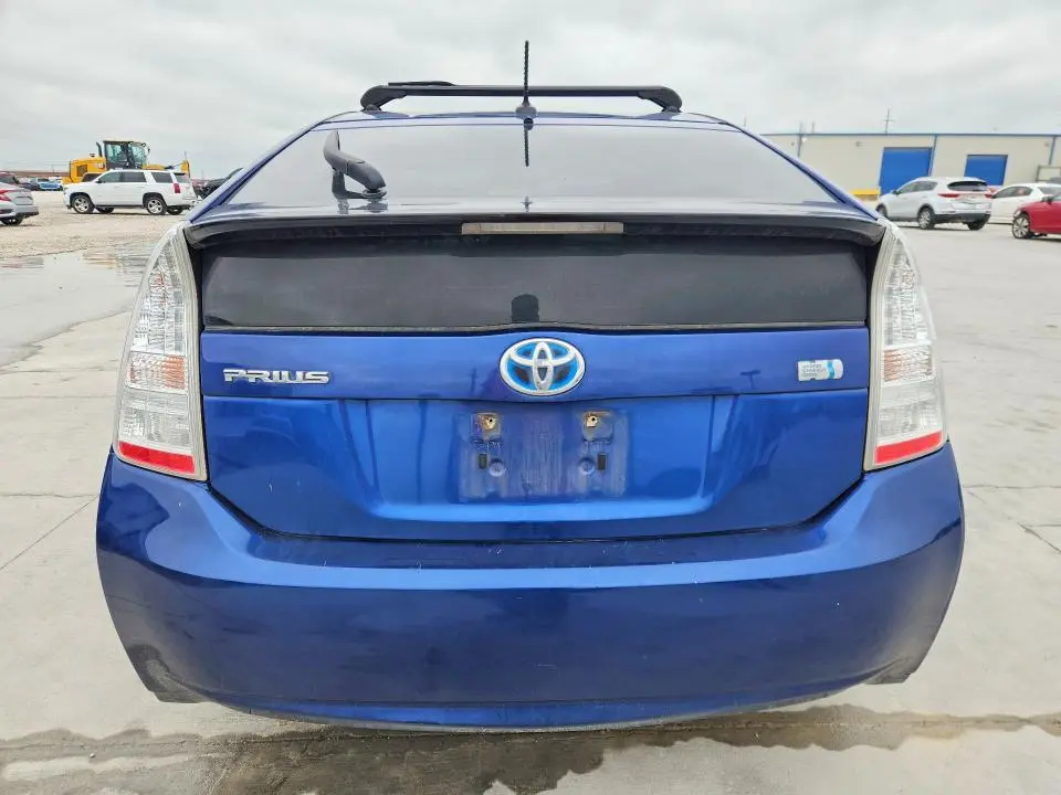 2010 TOYOTA PRIUS II  