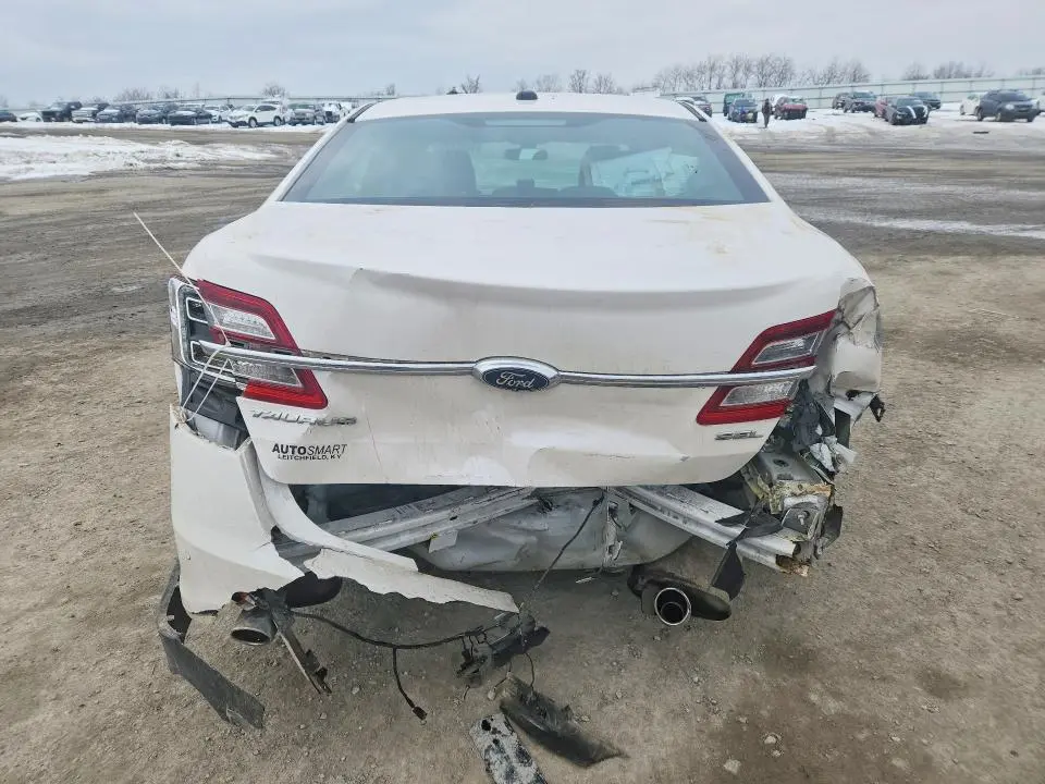 2019 FORD TAURUS SEL  