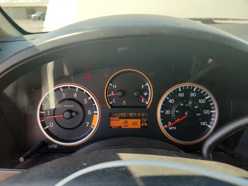 2014 NISSAN TITAN S  