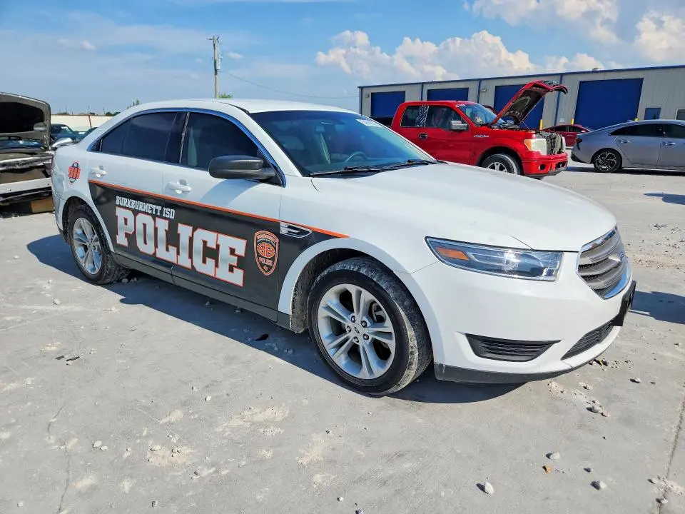 2018 FORD TAURUS SE  