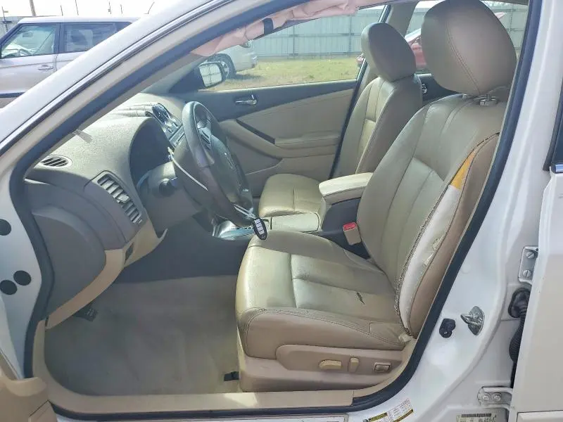 2011 NISSAN ALTIMA BASE  