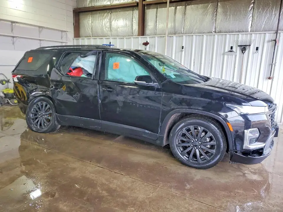 2022 CHEVROLET TRAVERSE RS  