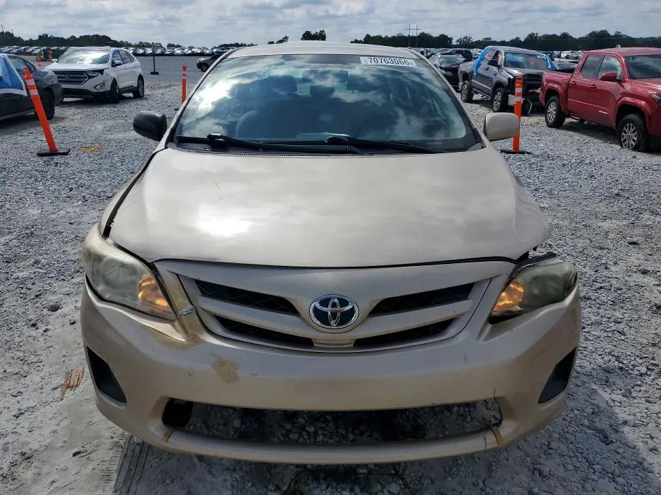 2011 TOYOTA COROLLA LE  