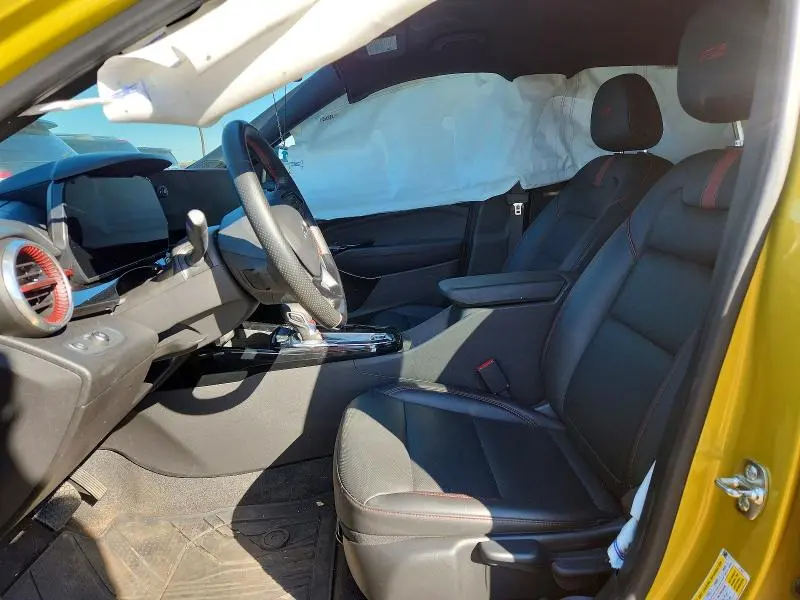 2025 CHEVROLET TRAX 2RS  