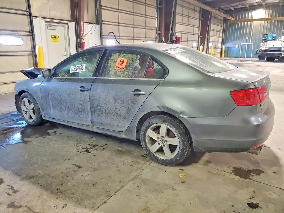 2011 VOLKSWAGEN JETTA TDI  