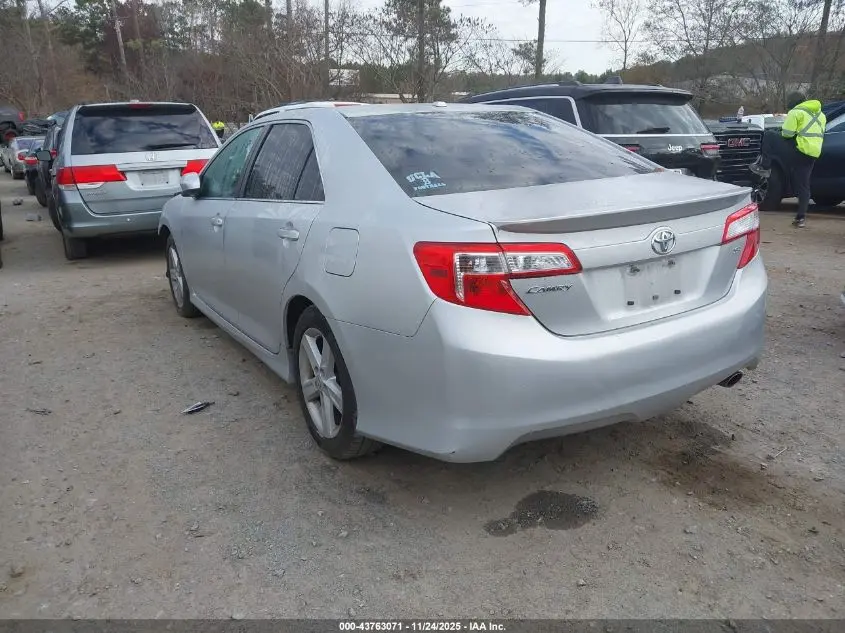2012 TOYOTA CAMRY SE