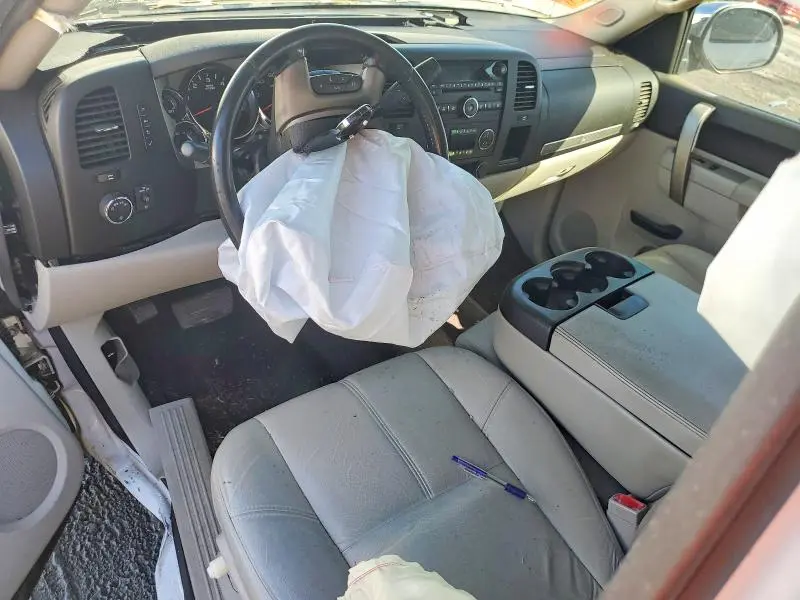 2010 CHEVROLET SILVERADO K1500 LT  