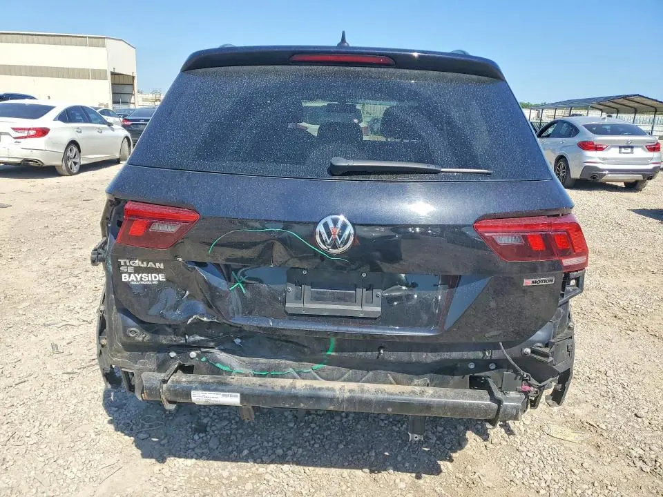 2020 VOLKSWAGEN TIGUAN SE  