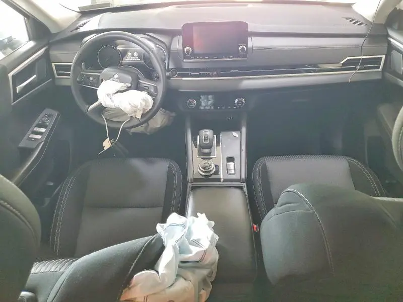2024 MITSUBISHI OUTLANDER ES  