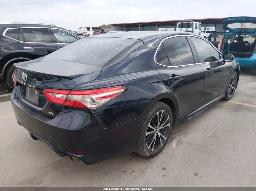 2018 TOYOTA CAMRY SE