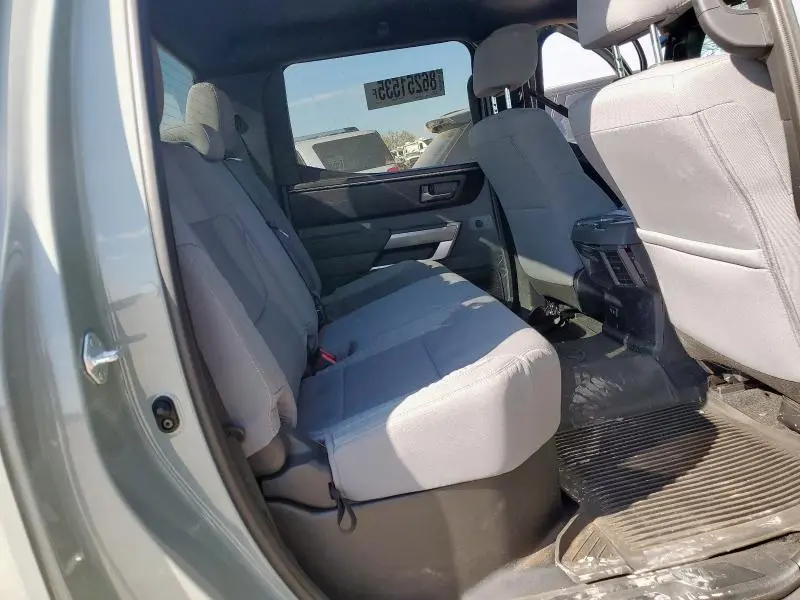 2025 TOYOTA TUNDRA CREWMAX SR5  