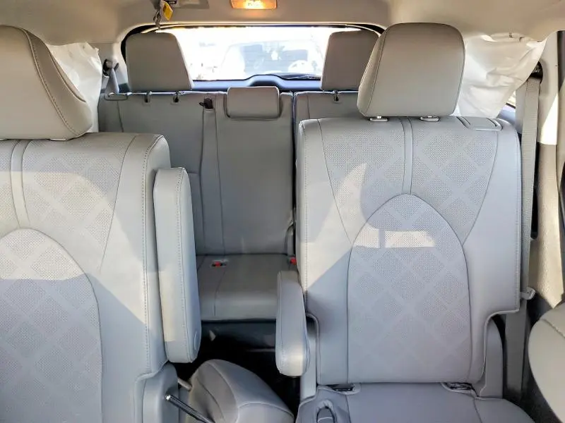 2025 TOYOTA HIGHLANDER PLATINUM  