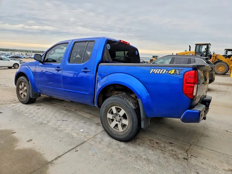 2013 NISSAN FRONTIER S  