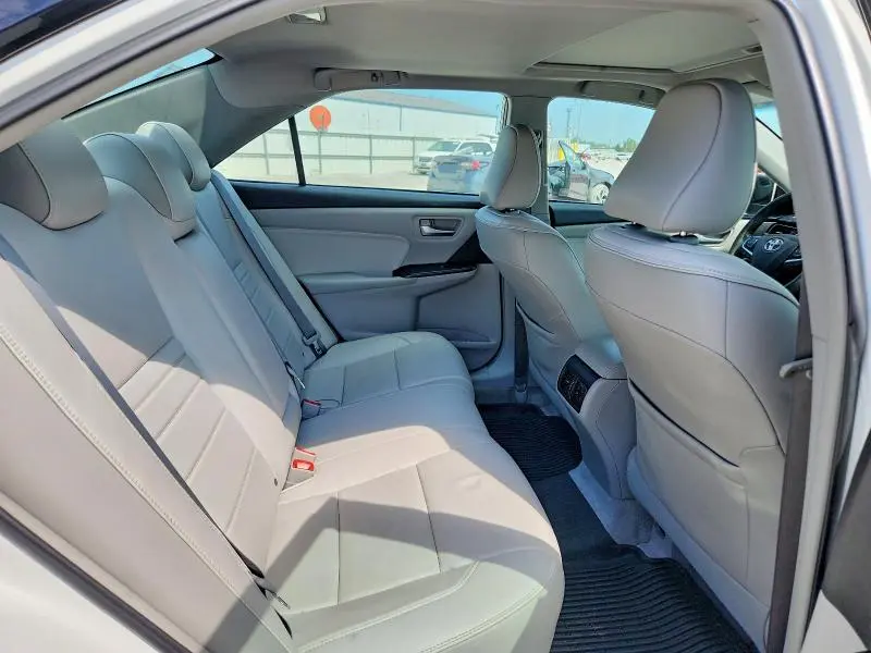 2017 TOYOTA CAMRY XLE  