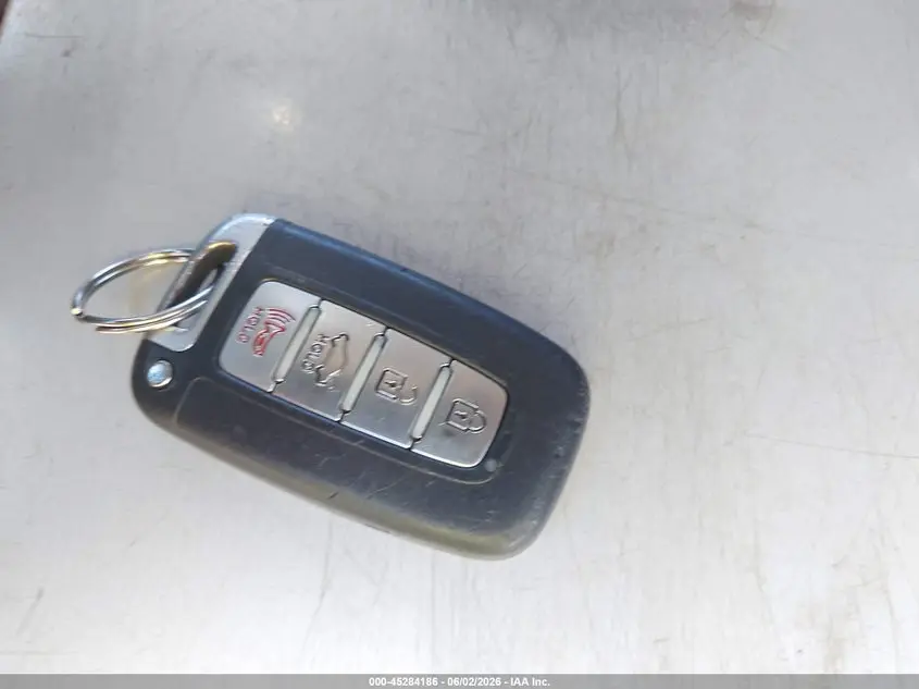 2011 HYUNDAI SONATA LIMITED