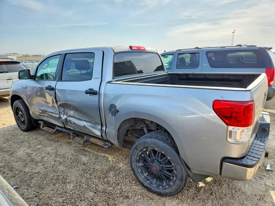 2011 TOYOTA TUNDRA CREWMAX SR5  