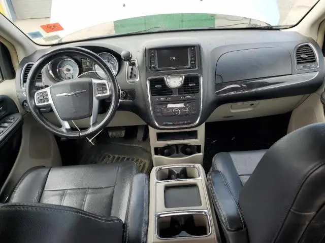 2013 CHRYSLER TOWN & COUNTRY TOURING  