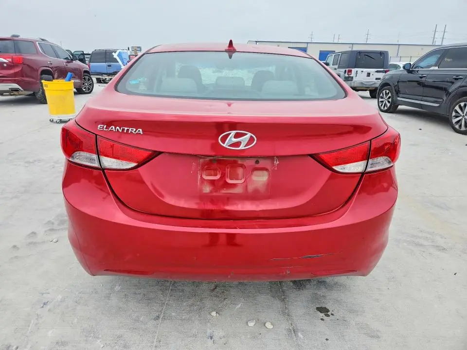 2013 HYUNDAI ELANTRA GLS  