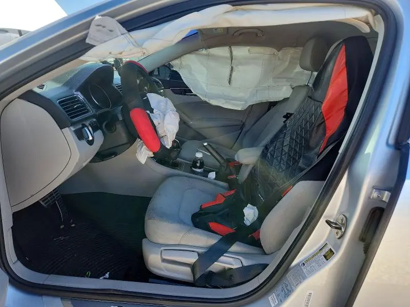 2016 VOLKSWAGEN PASSAT S  