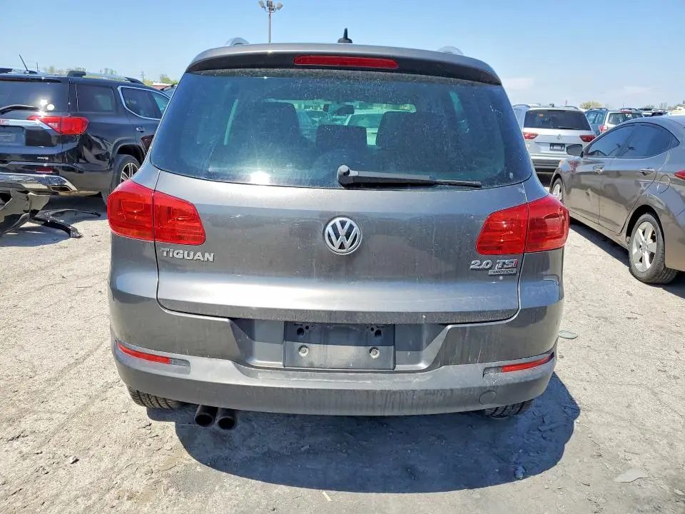2015 VOLKSWAGEN TIGUAN S  