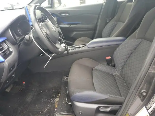 2020 TOYOTA C-HR XLE  