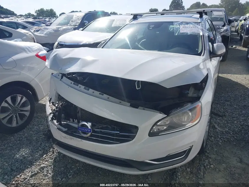 2015 VOLVO V60 T5 PREMIER