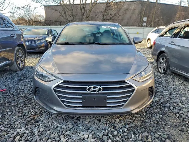 2018 HYUNDAI ELANTRA SE  
