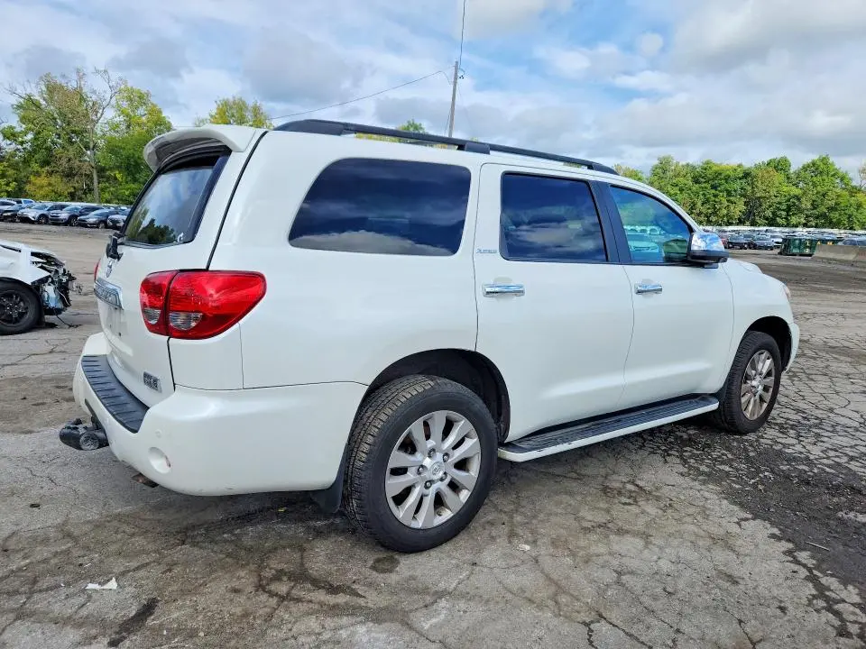 2012 TOYOTA SEQUOIA PLATINUM  