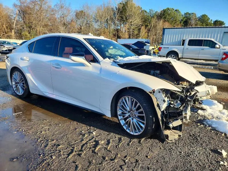 2022 LEXUS IS 300  