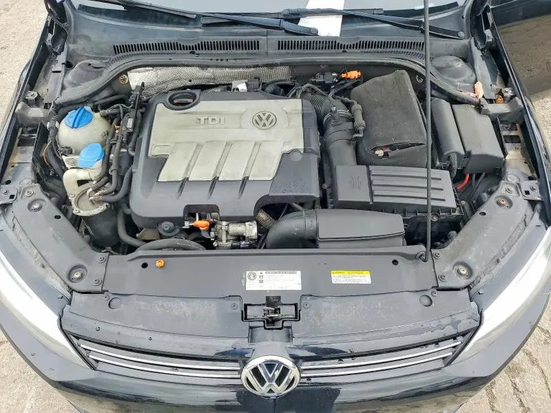 2013 VOLKSWAGEN JETTA TDI  