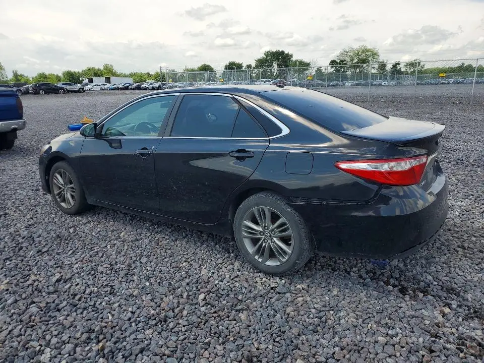 2017 TOYOTA CAMRY SE  