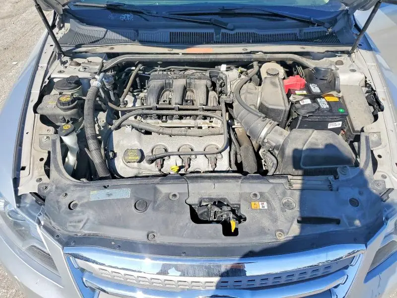 2011 FORD TAURUS SEL  
