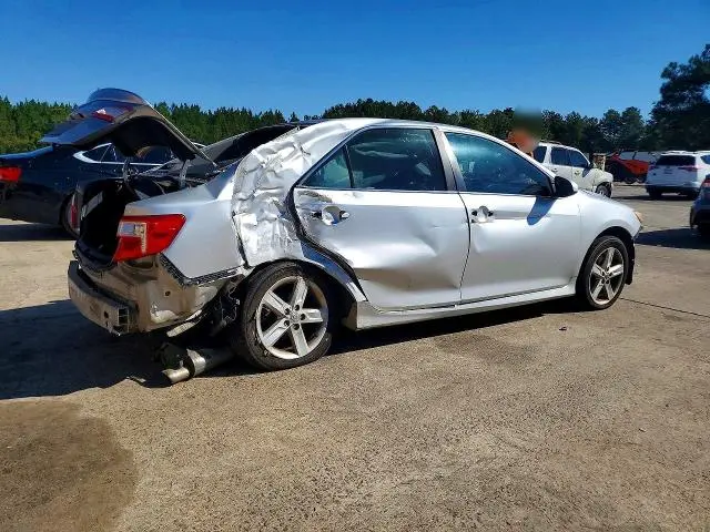2012 TOYOTA CAMRY SE  