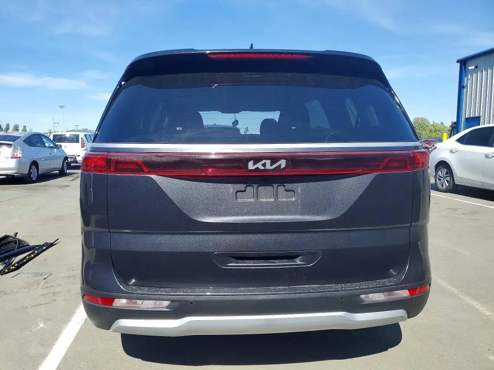 2023 KIA CARNIVAL LX  