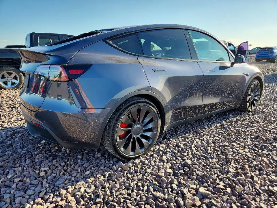 2022 TESLA MODEL Y   