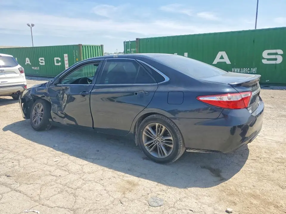 2015 TOYOTA CAMRY SE  