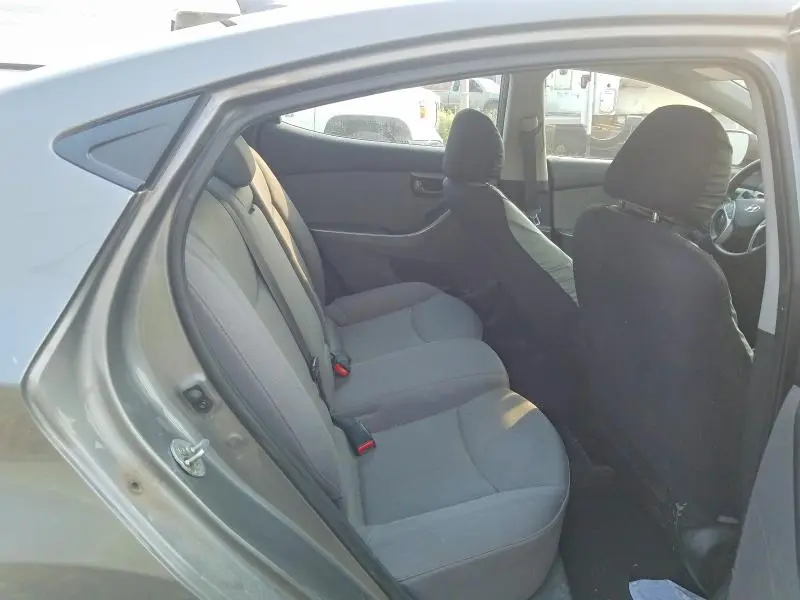 2013 HYUNDAI ELANTRA GL  