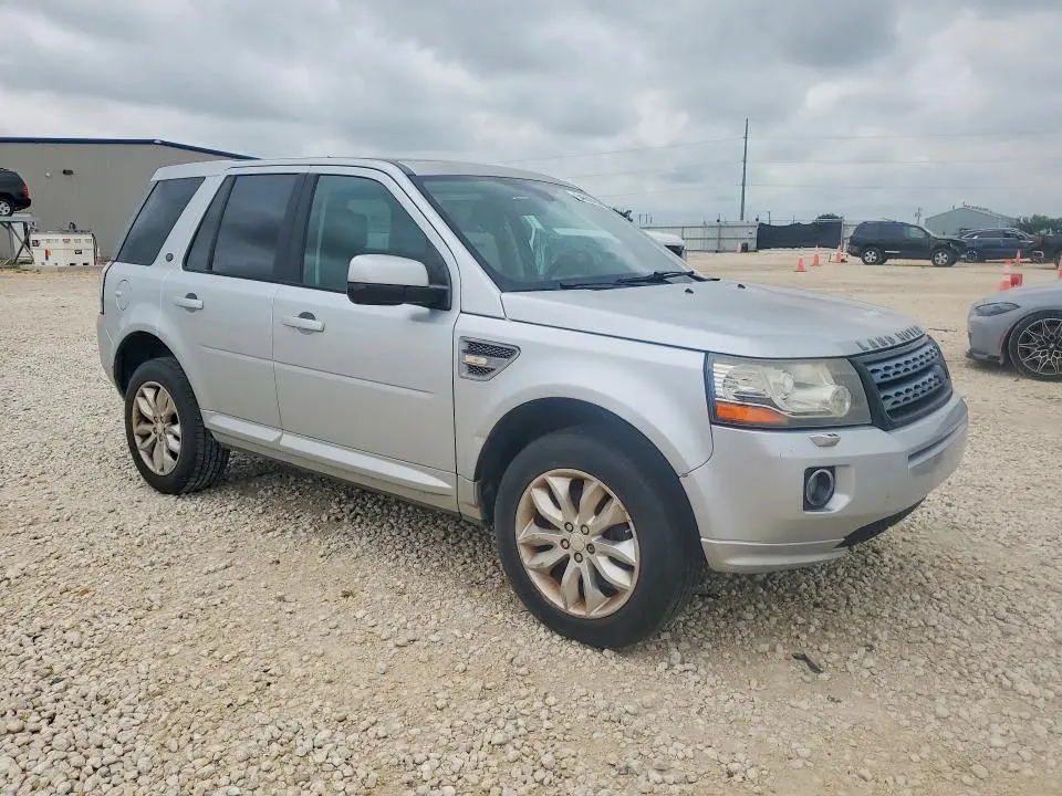 2015 LAND ROVER LR2 BASE  
