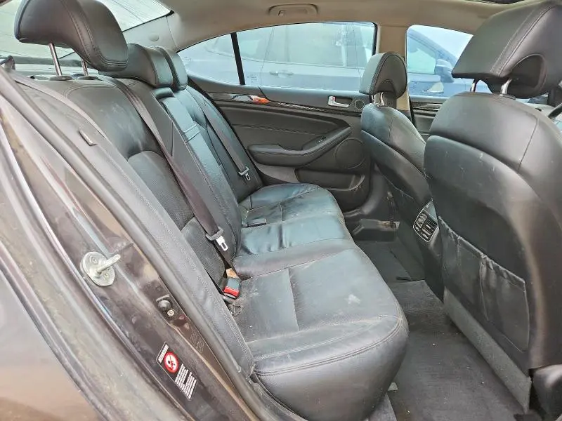 2016 KIA CADENZA LUXURY  