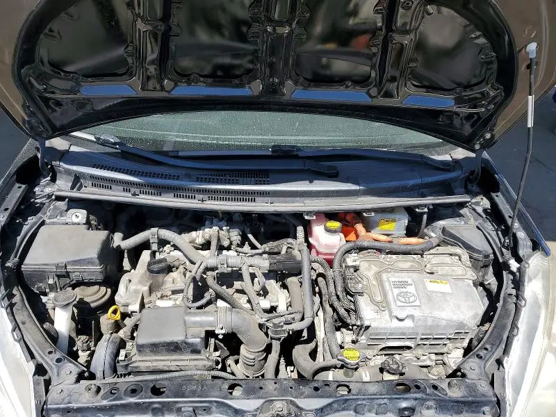 2014 TOYOTA PRIUS C THREE  