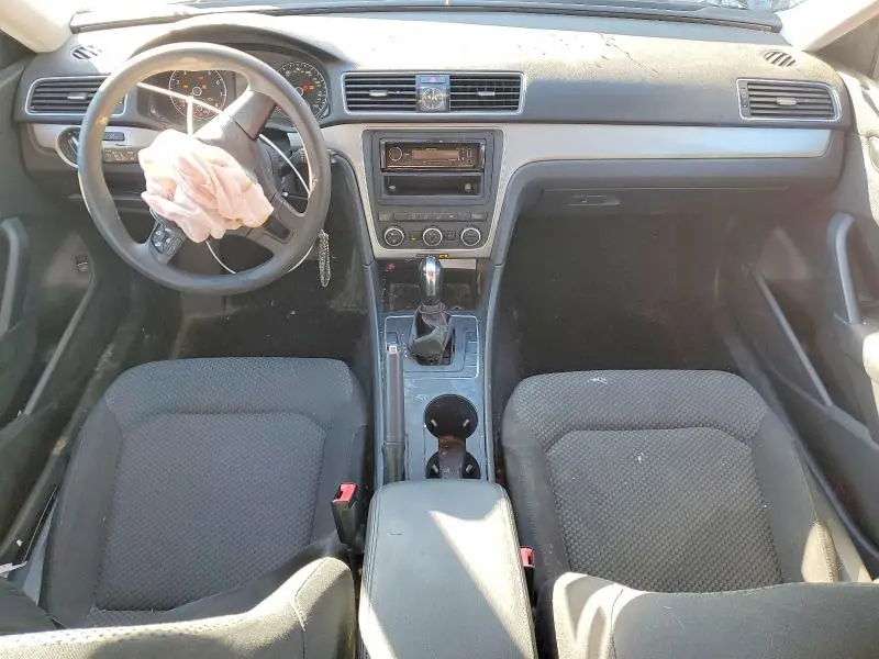 2012 VOLKSWAGEN PASSAT S  