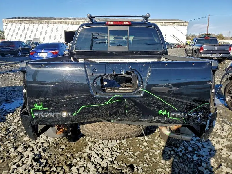 2015 NISSAN FRONTIER S  