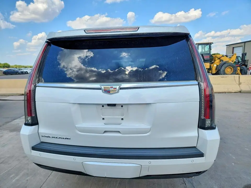 2018 CADILLAC ESCALADE ESV PLATINUM  
