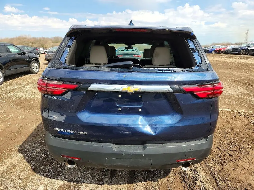 2022 CHEVROLET TRAVERSE LS  