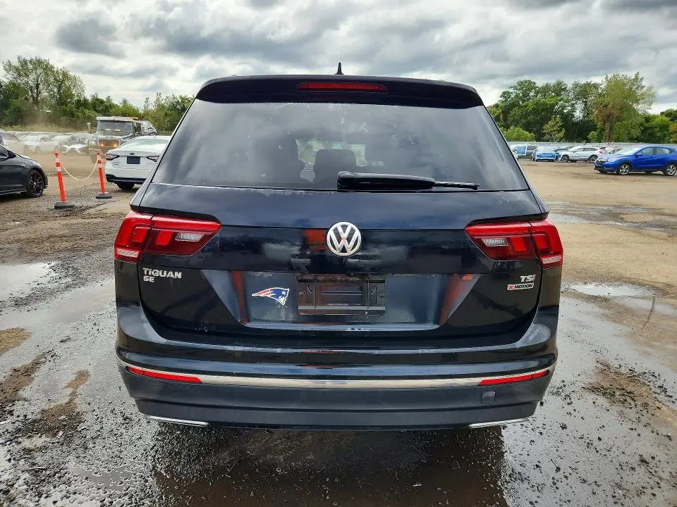 2018 VOLKSWAGEN TIGUAN SE  