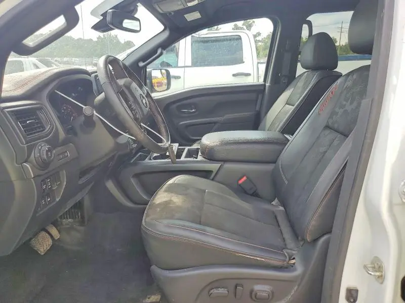 2020 NISSAN TITAN PRO-4X  